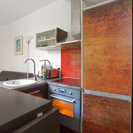 Studio Empresa - Welkeys Paris Exterior photo